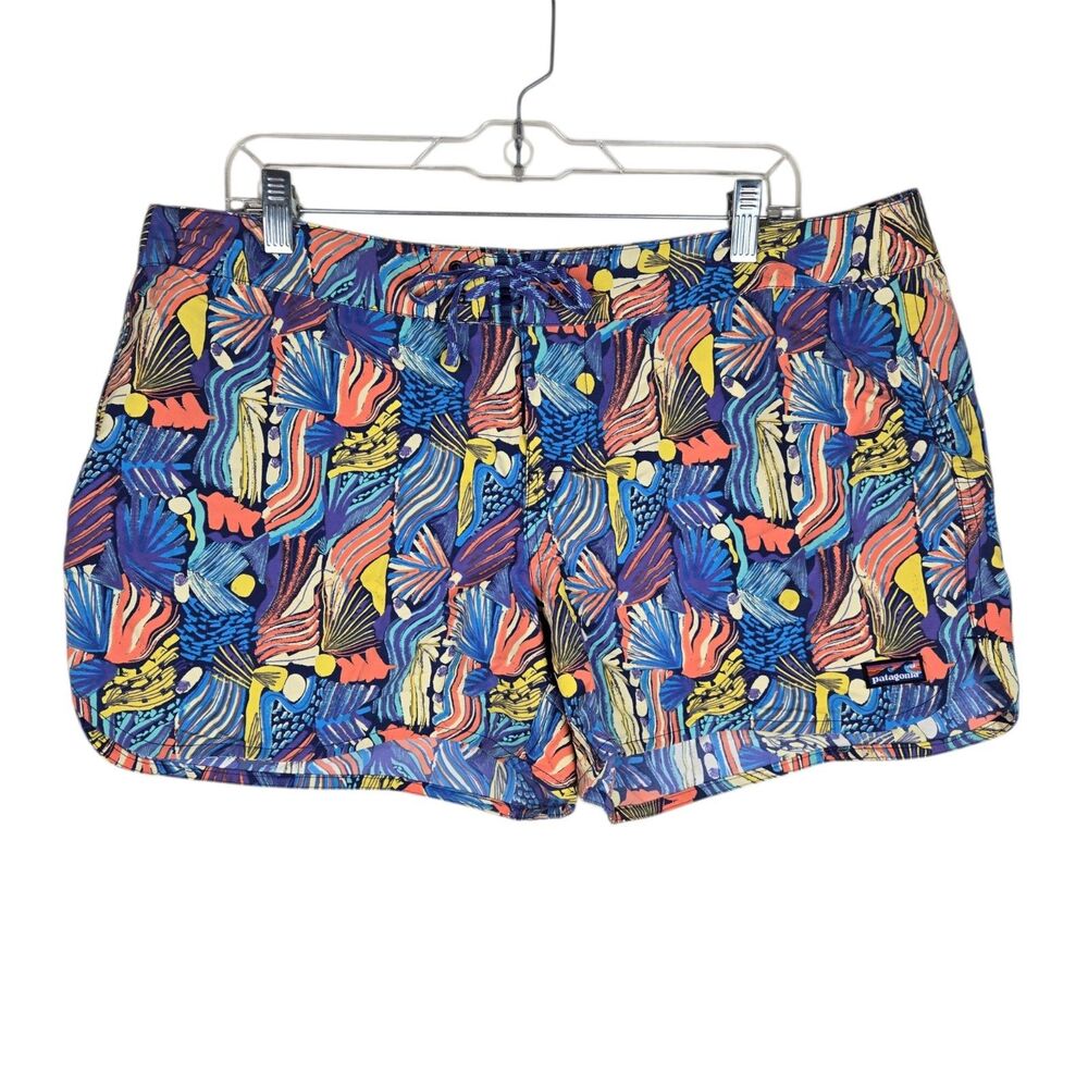 Patagonia Women's Wayfarer Joys 76594 Board Shorts Sz 16 Blue Multicolor